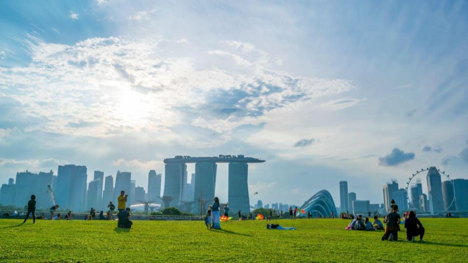 Permanent Residence in Singapore – PR Requirements & How to Apply