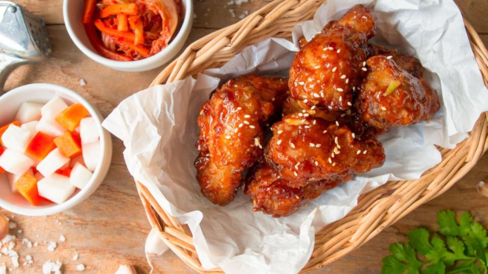 13 Best Korean Fried Chicken In Singapore (2022) – Locations & Prices
