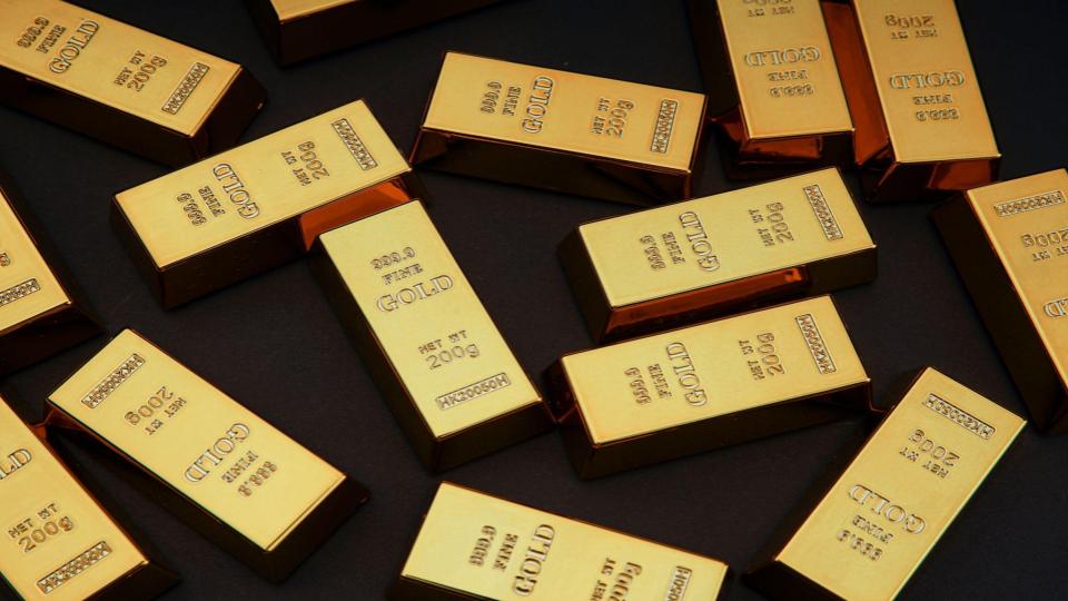 are precious metals like gold good investments?