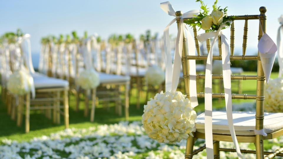 Why A Banquet Wedding May Not Be Your Best Option in 2022