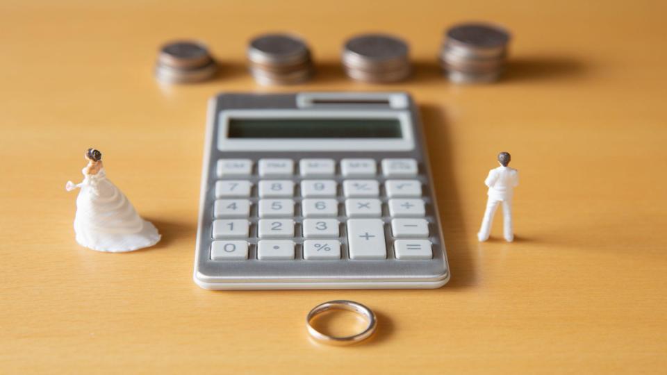 divorce singapore cost: average cost for a contested and uncontested divorce